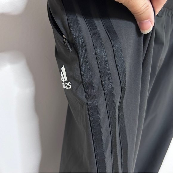 Adidas Black lightweight Recycled Polyester Joggers women’s Size Large Sports - Picture 5 of 10